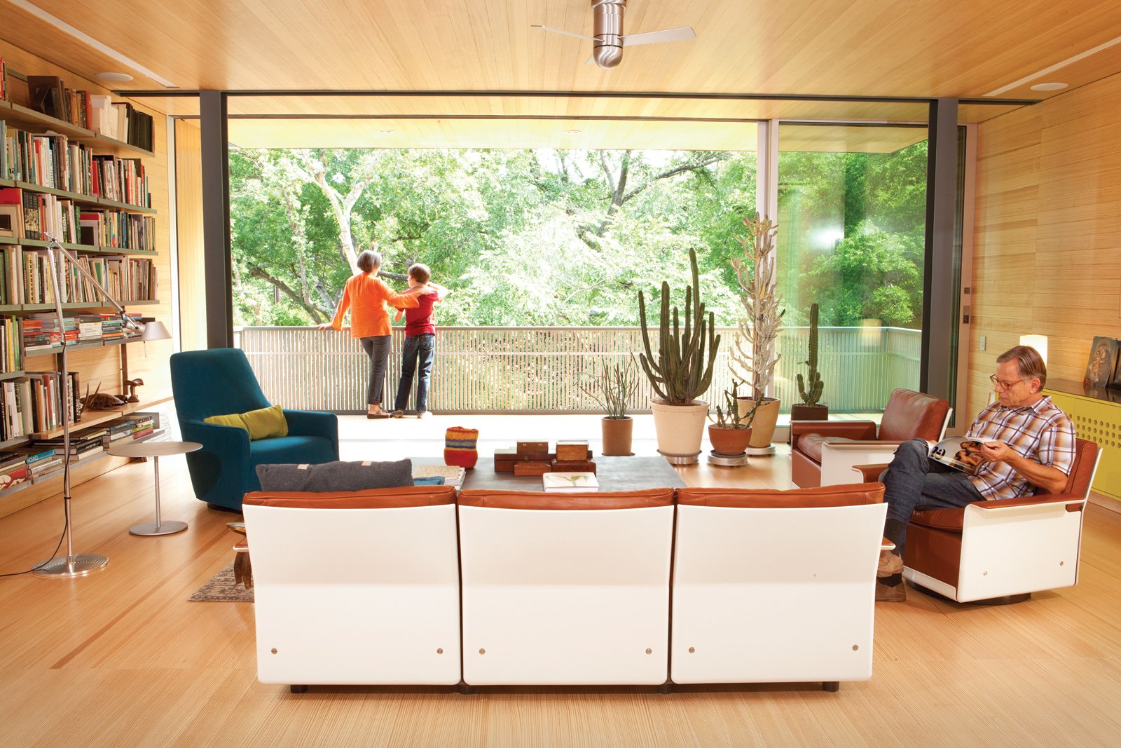 mid century modern homes interior