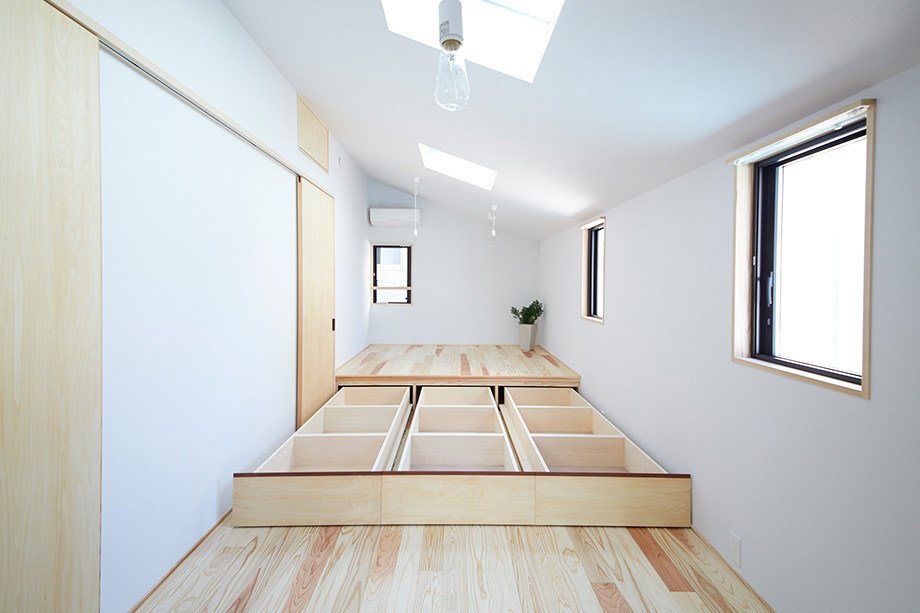 Photo 7 of 10 in Yanagisaki House by Caroline Wallis from House of the