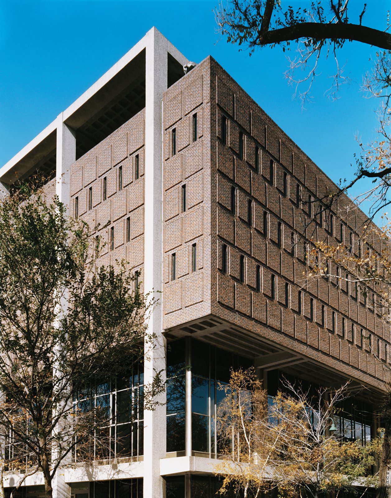 Upenn Van Pelt Library - 4z03jn8