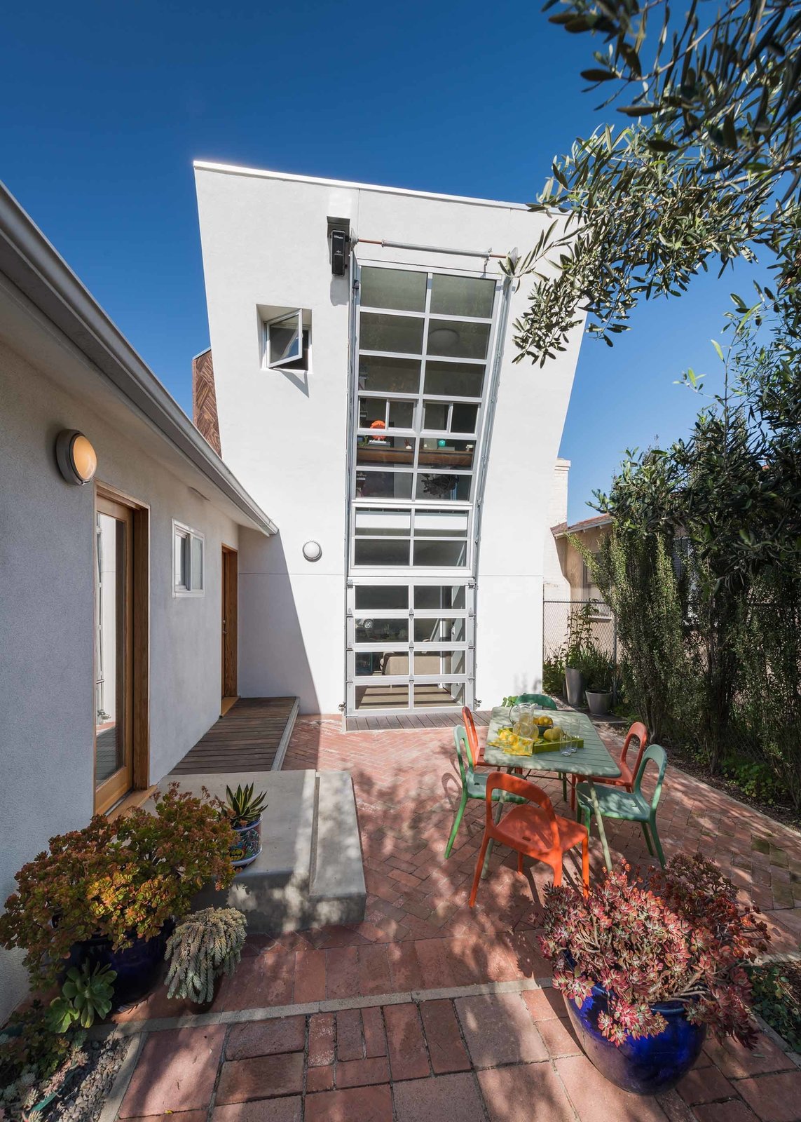 Photo 20 of 20 in Take a Step Through 20 Huge Modern Doors from An Eye