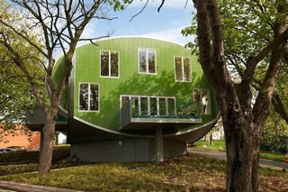 Nottingham exterior. Architect: Piers Gogh, CZWG Architects. © Maggie's Centres.