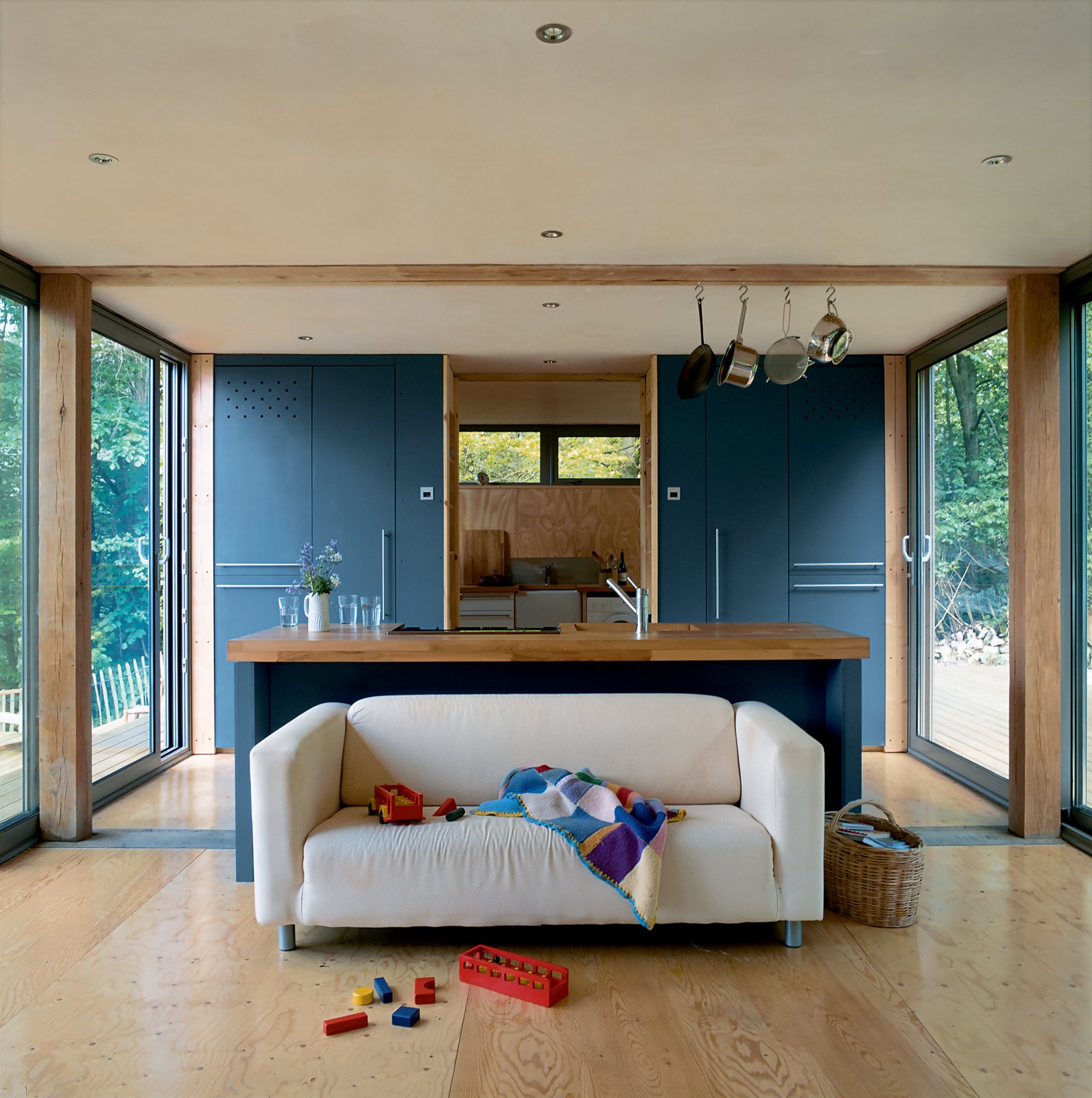 Photo 2 of 9 in Taylor Made Dwell