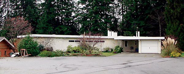 The original structure; the new house shares the same footprint but now includes a studio and a garage extension.