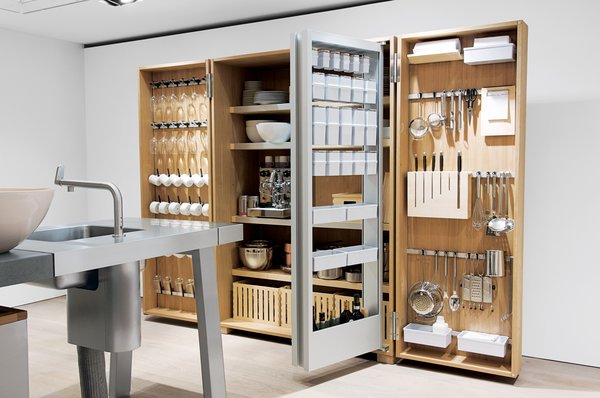 The Tool Cabinet of the b2 system contains everything you would ever need to cook and serve your food.