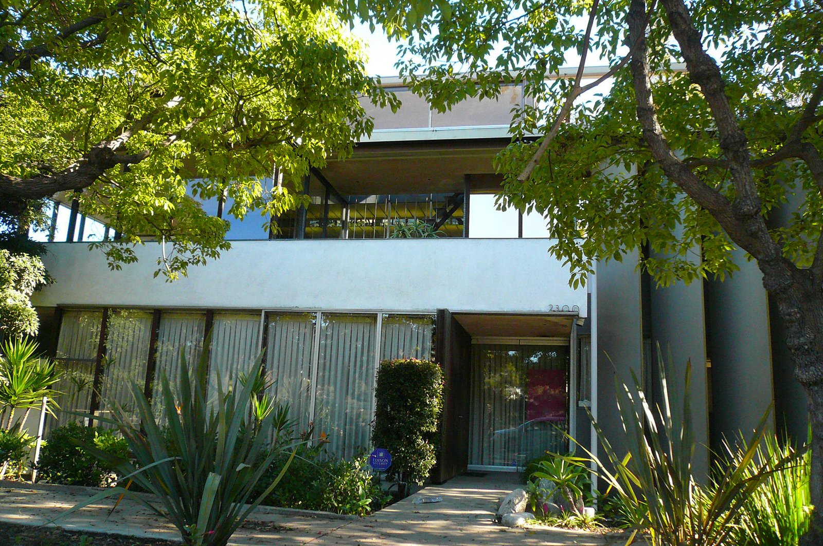 Photo 6 of 6 in Iconic Richard Neutra Homes by Brandi Andres from An