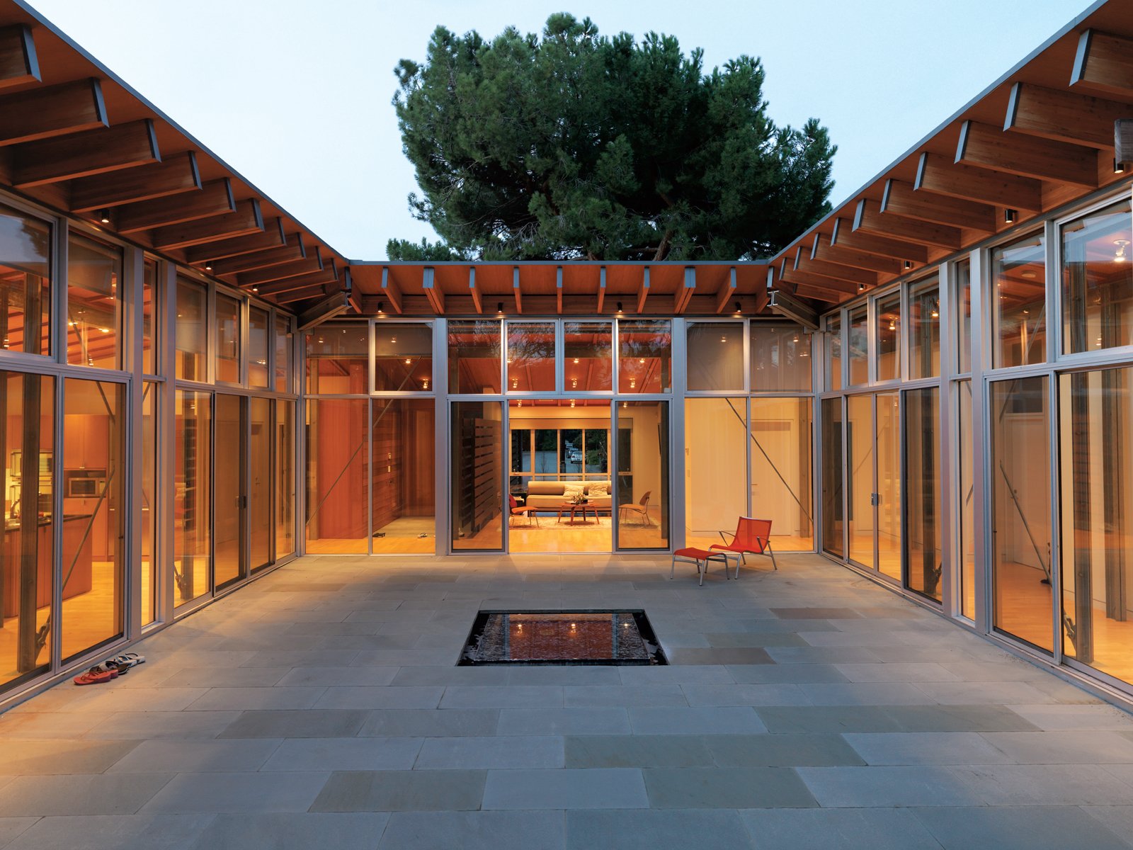 Photo 1 Of 47 In 40 Best Modern Courtyards By Zach Edelson From Family house-with-four-courtyards-andr-s-stebelski-arquitecto-archdaily