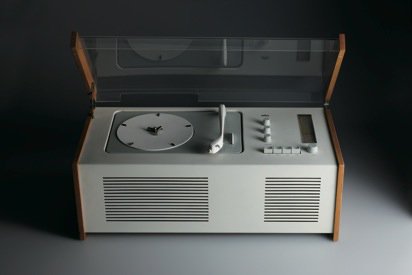 One of Rams' most iconic designs, the SK 4 radio-audio combination is from 1956 and was co-designed with Hans Gugelot. Critics famously dubbed this stereo "Snow White's coffin," but the inclusion of a clear acrylic lid to a record player would soon become common. Leave it to Rams to put technology on show in this way.