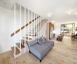 Home and Studio Maximizes Very Narrow Site in Echo Park - Photo 2 of 9 -