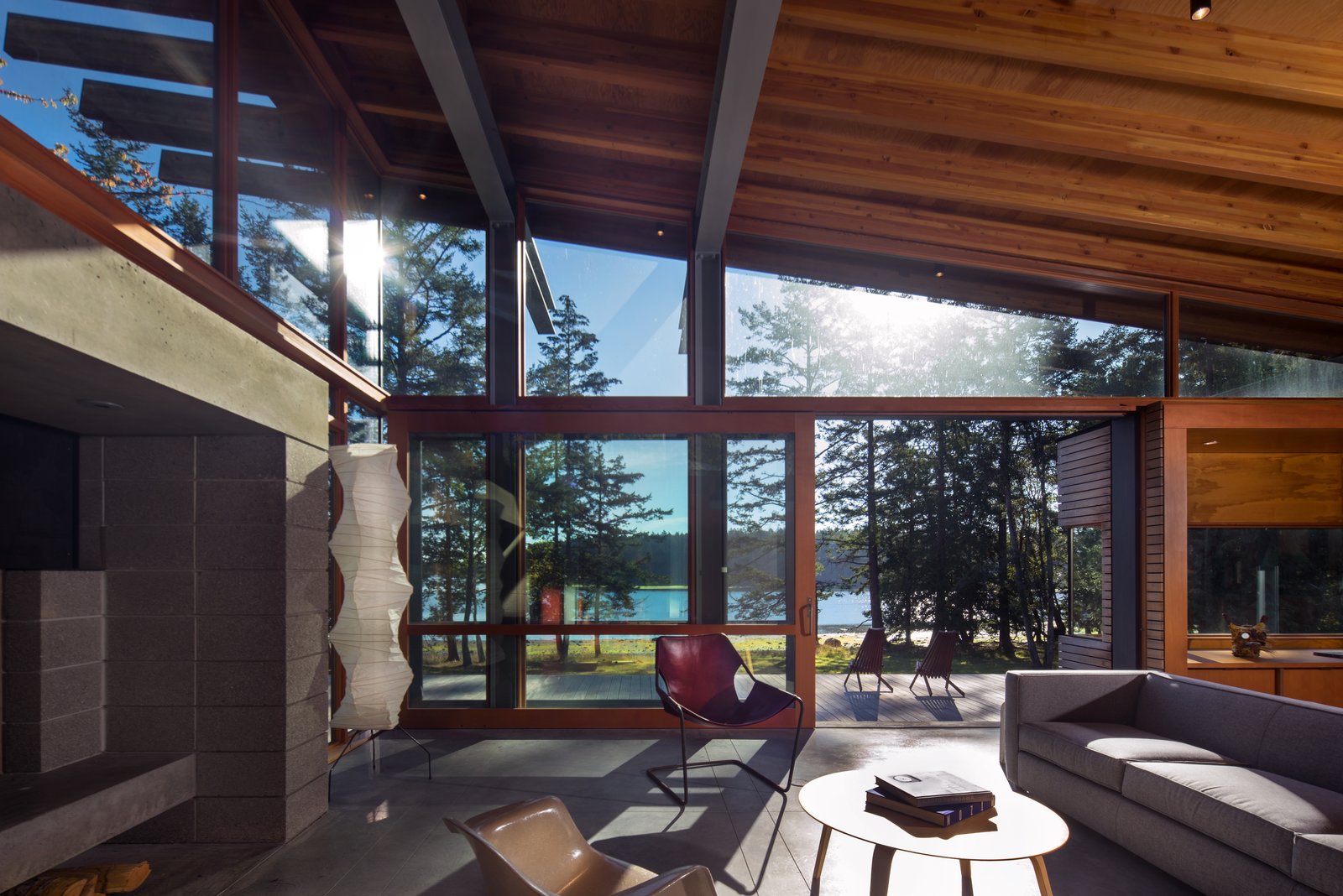Image showcasing Photo 11 of 16 in An Off-the-Grid Island Home for a Seattle Music ...