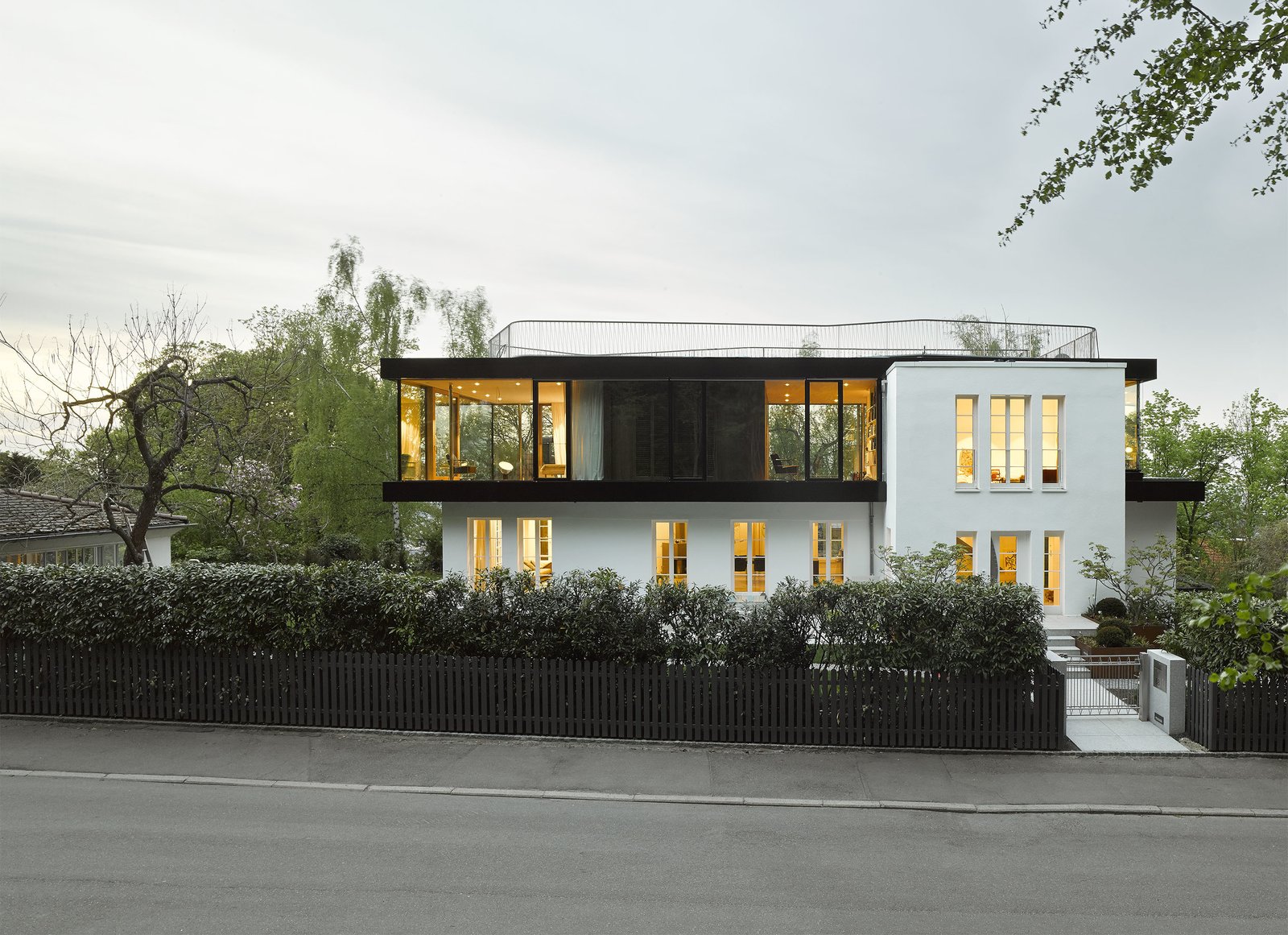 An Uninspired Home in Germany Gets a Bright, Eco-Friendly Update (6 ...