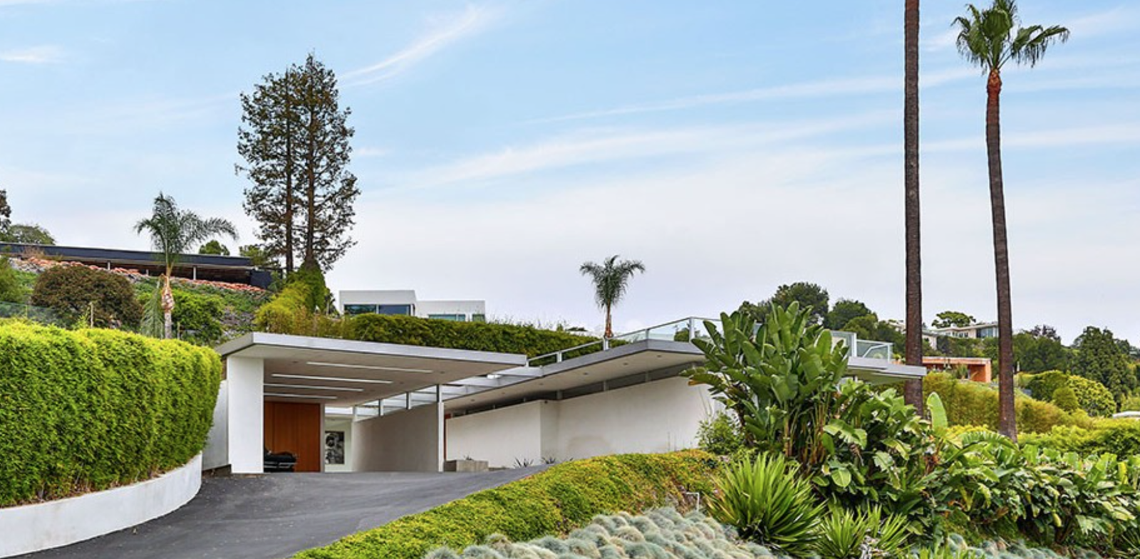 Our Dwell Home of the Day Is a Midcentury Los Angeles House Empowered
