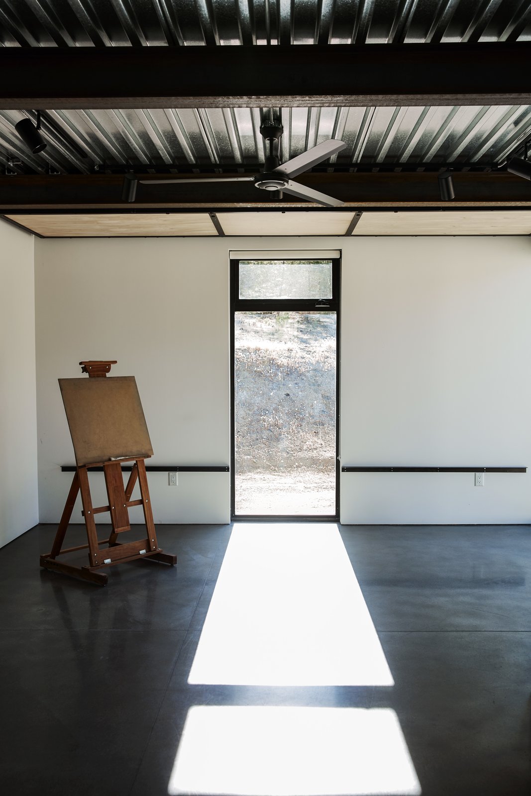 Photo 9 of 11 in At This High-Desert Home, a Whole Wall Opens Up When ...