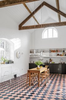 Before & After: A Brick Engine House Becomes an Airy Abode in England