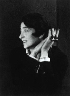 <span style="font-family: Theinhardt, -apple-system, BlinkMacSystemFont, "Segoe UI", Roboto, Oxygen-Sans, Ubuntu, Cantarell, "Helvetica Neue", sans-serif;">A fierce, independent woman and an innovative designer, Eileen Gray wove art, design, and architecture together into distinct projects that celebrated femininity and inspired both Modernism and Art Deco.</span>