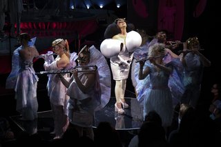 The show features Björk's very own Icelandic seven-piece flute ensemble, Viibra.