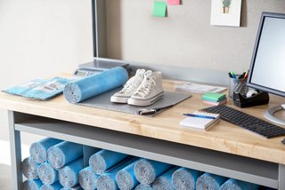 Flex & Seal is ideal for smaller items under 3 pounds—like books, accessories, and clothing.