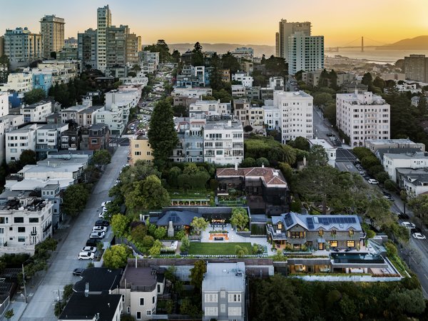 Located at 950 Lombard Street, the 9,500-square-foot estate spans two hillside lots. A short walk from the curvy section of Lombard, the Russian Hill home offers views of Alcatraz, Angel Island, and Coit Tower.