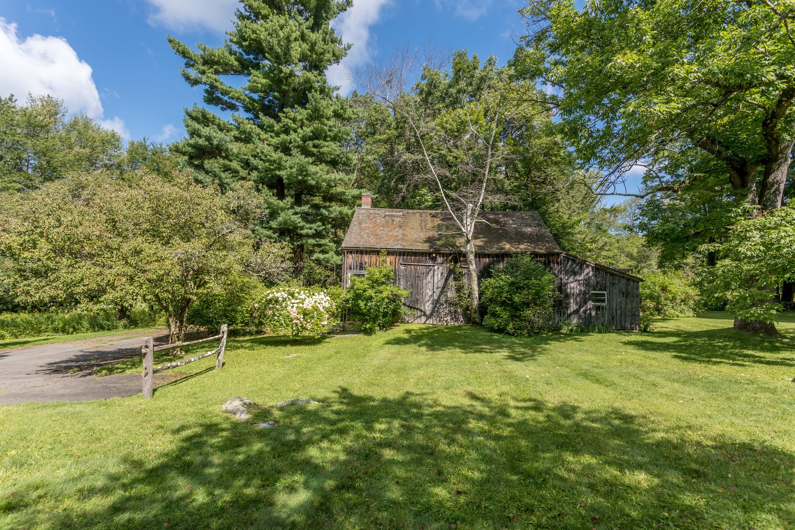 Photo 14 of 16 in The Longtime Connecticut Retreat of American Novelist ...