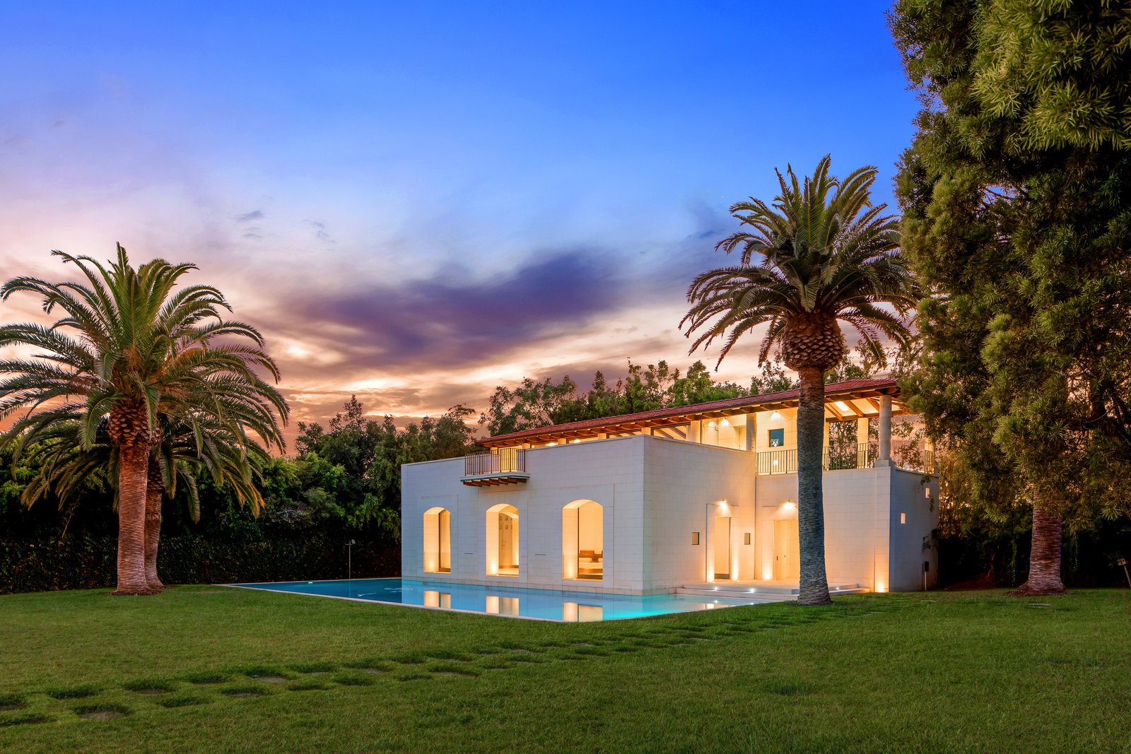 Photo 12 of 12 in Michael and Eva Chow’s Former Mansion in Los Angeles