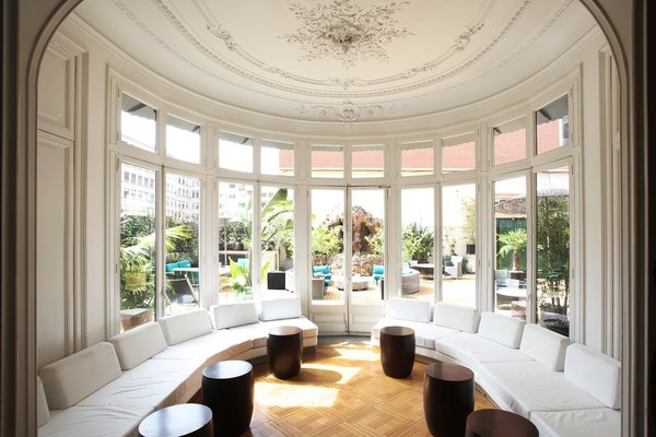 Praktik Rambla embodies a new boutique hotel concept, an excellent combination of exquisite design, chic comfort, authentic local architecture and the best possible location, all at a low price.