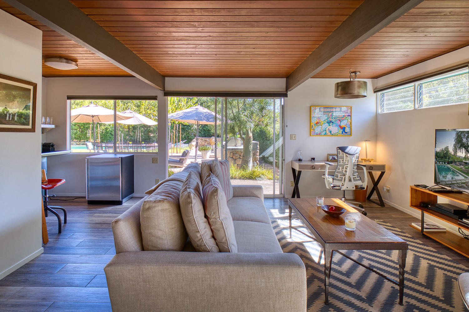 Photo 13 of 16 in This Midcentury Home in Ojai Soars Toward the Sky and ...