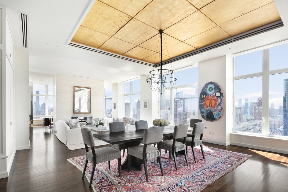 Photo 2 of 12 in Take a Peek Inside Actor Jennifer Lawrence’s Dazzling ...