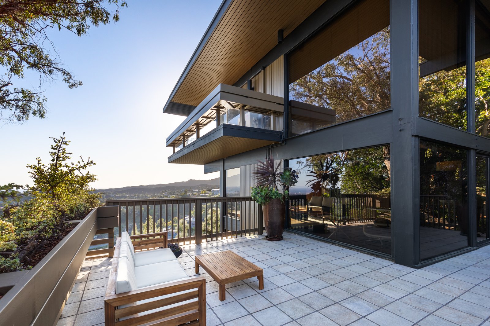 Photo 7 of 14 in Photographer Todd Selby’s Midcentury Pad Lands on the