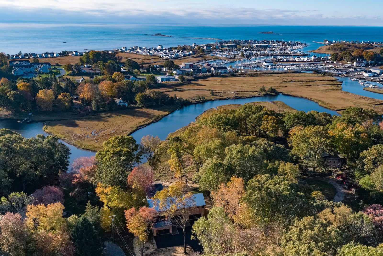 Photo 10 of 10 in A Connecticut Condo That Hugs the Patchogue River