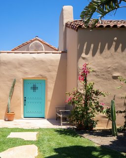 Located southwest of downtown Los Angeles, the adobe-style home was originally built in 1922 for poet Alice Lynch. The property was declared Historic-Cultural Monument #621 by the city of Los Angeles in 1996.