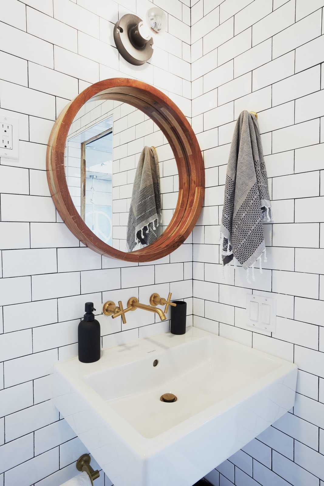 Photo 7 of 17 in The “Surf Shacks” Author Lists His Venice Bungalow and