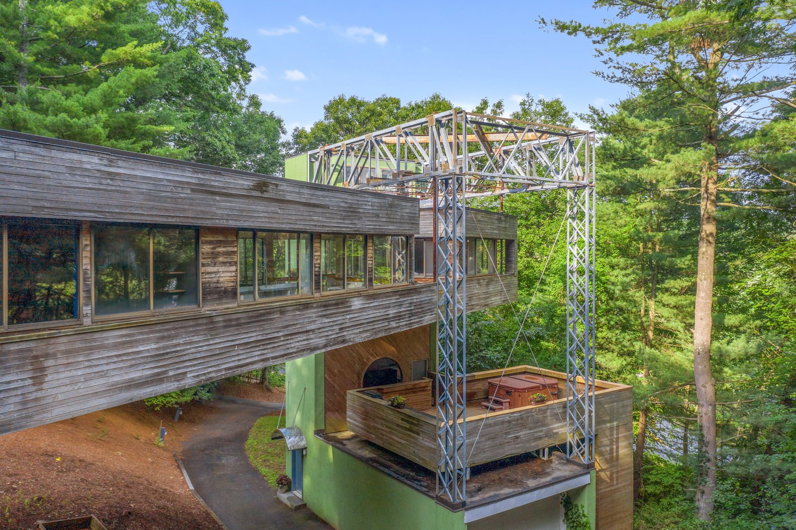 Photo 14 of 17 in A BridgeLike Home Suspended Above a Connecticut