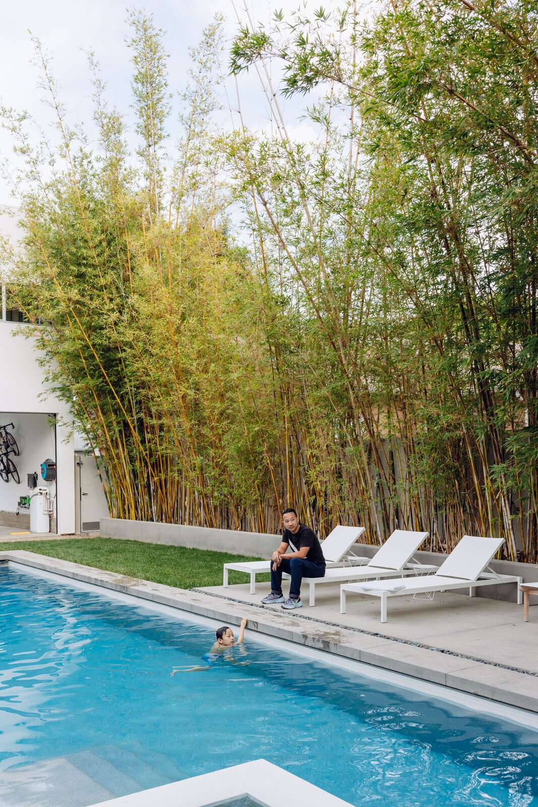 The Lais control the pool’s temperature and maintenance through an app on their phone.