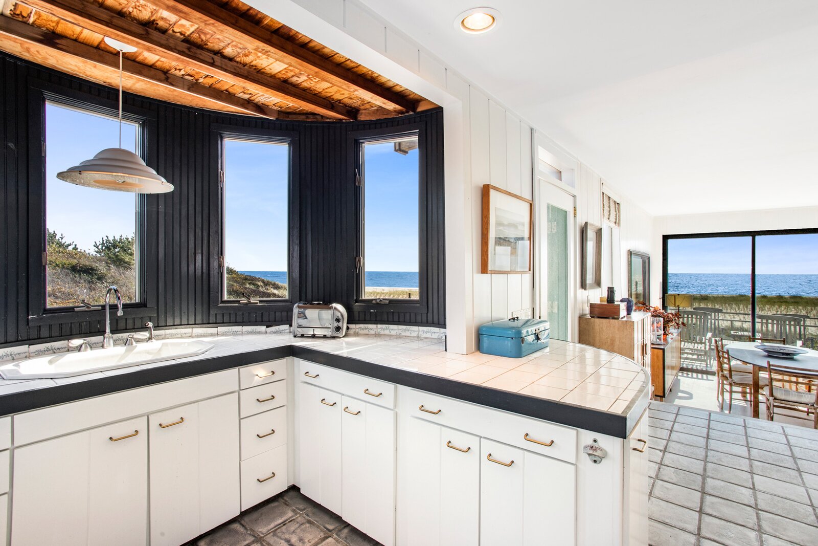 Photo 4 of 14 in A Fire Island Home by Legendary Architect Paul Rudolph Asks 4M Dwell