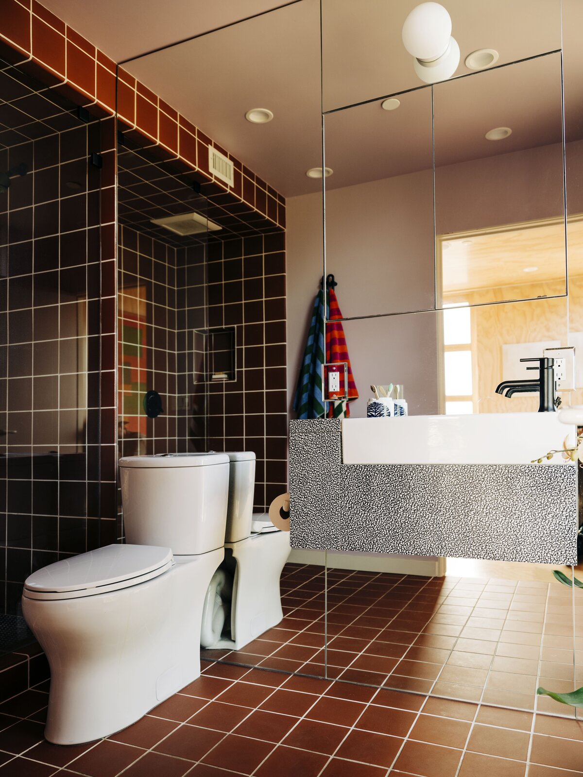 A look at the principal bathroom. 