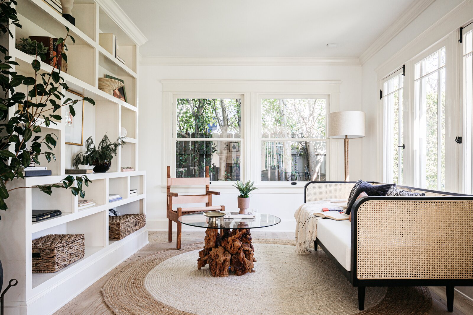 Photo 6 of 15 in Lena Dunham’s West Hollywood Bungalow Is Up for Grabs