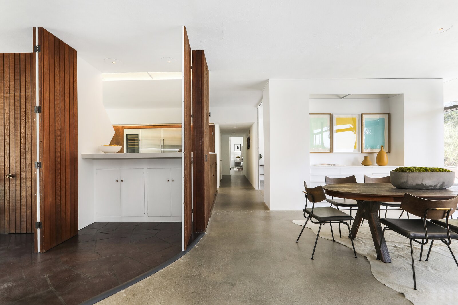 Photo 5 of 16 in A Pristine Pasadena Midcentury Hits the Market at $3 ...