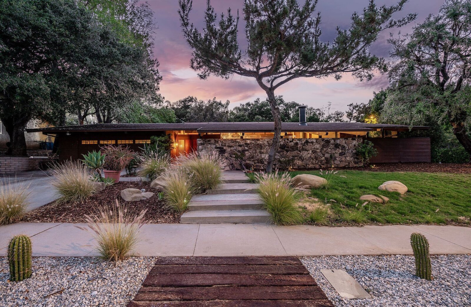 Designed by acclaimed architect Doug Rucker, the post-and-beam dwelling was the pilot house for the Roy Rogers Estates enclave in Los Angeles.