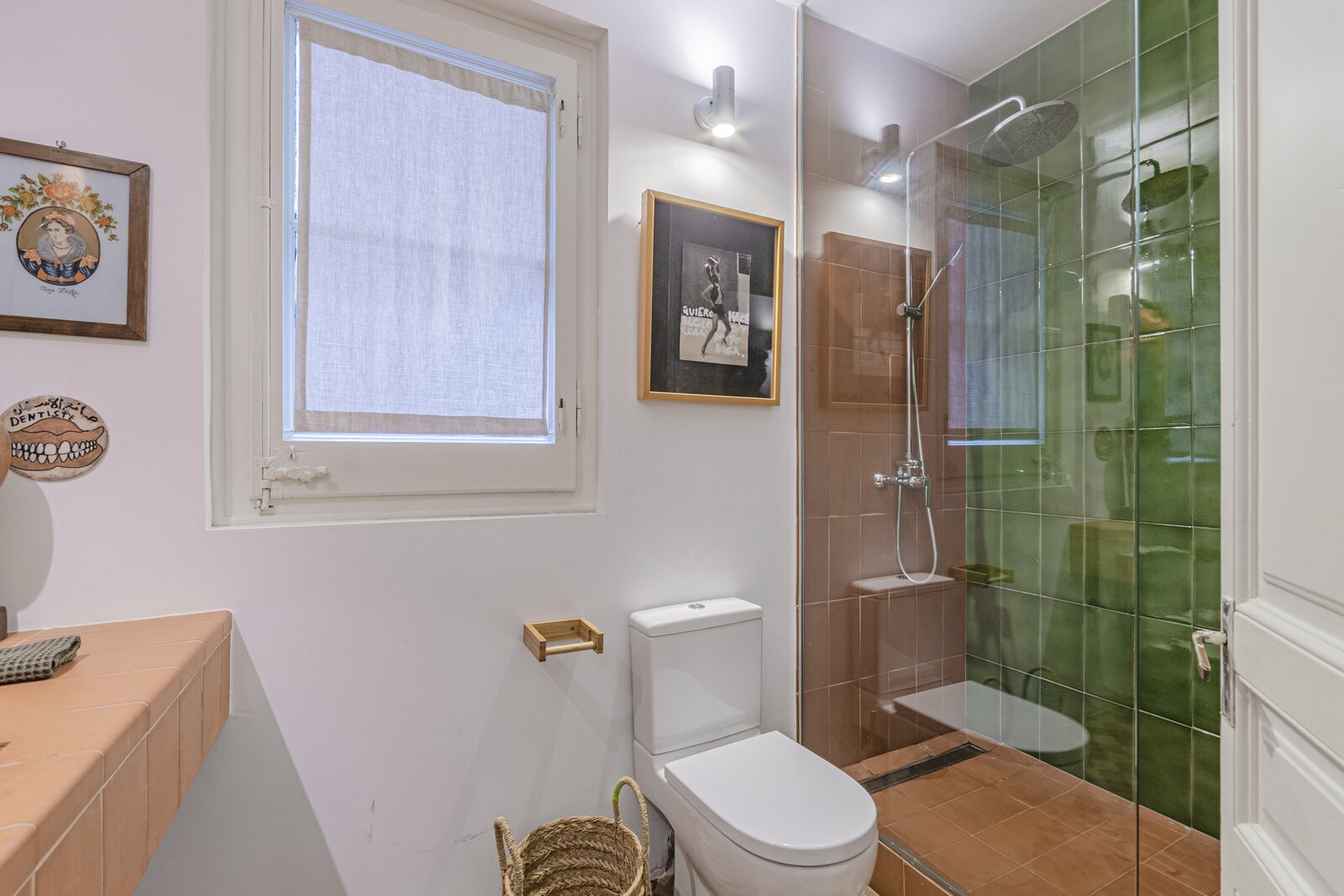 Photo 10 of 11 in A Refurbished Flat With CatalanVaulted Ceilings