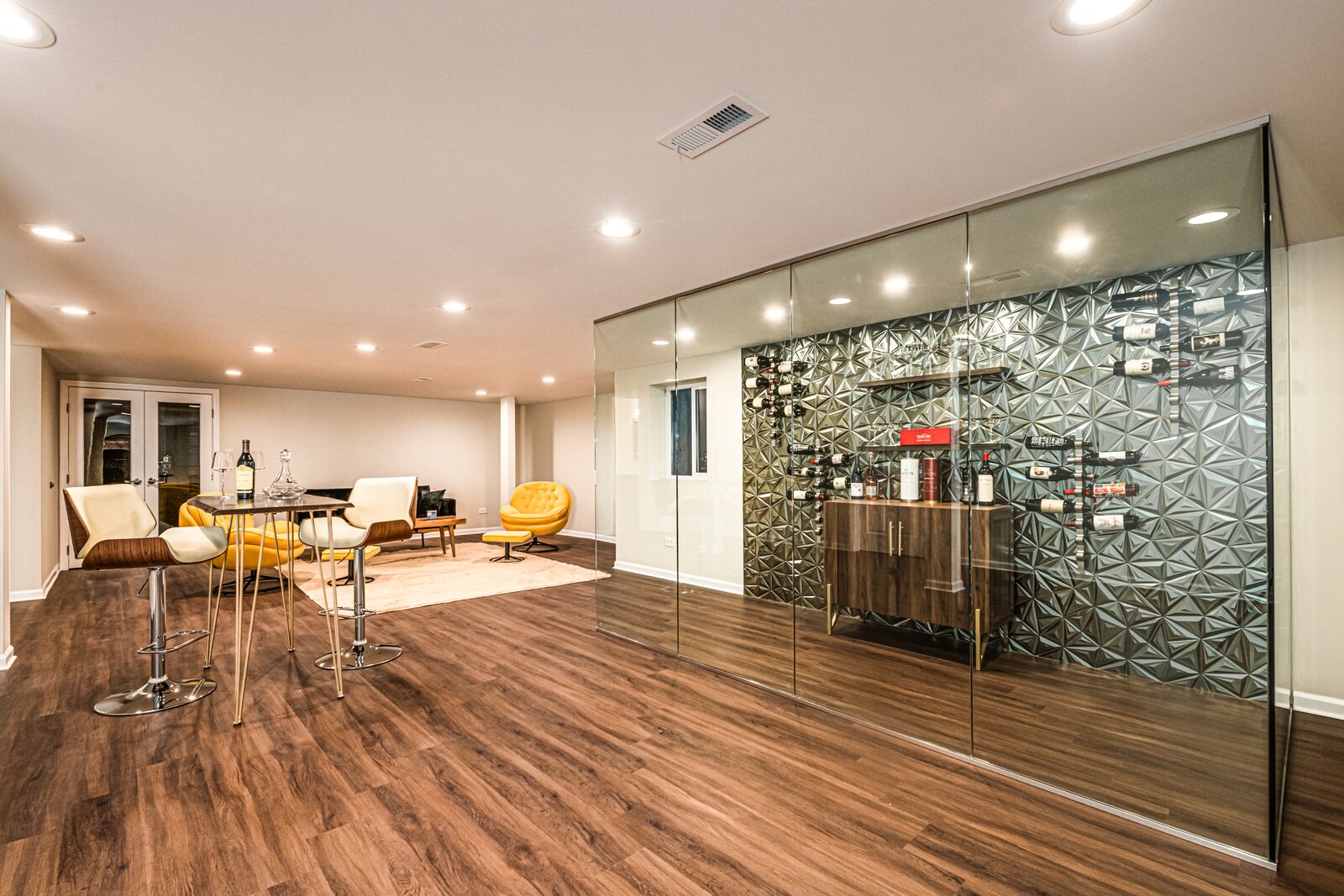 Photo 14 of 14 in This Recently Renovated 1960s Residence Outside ...