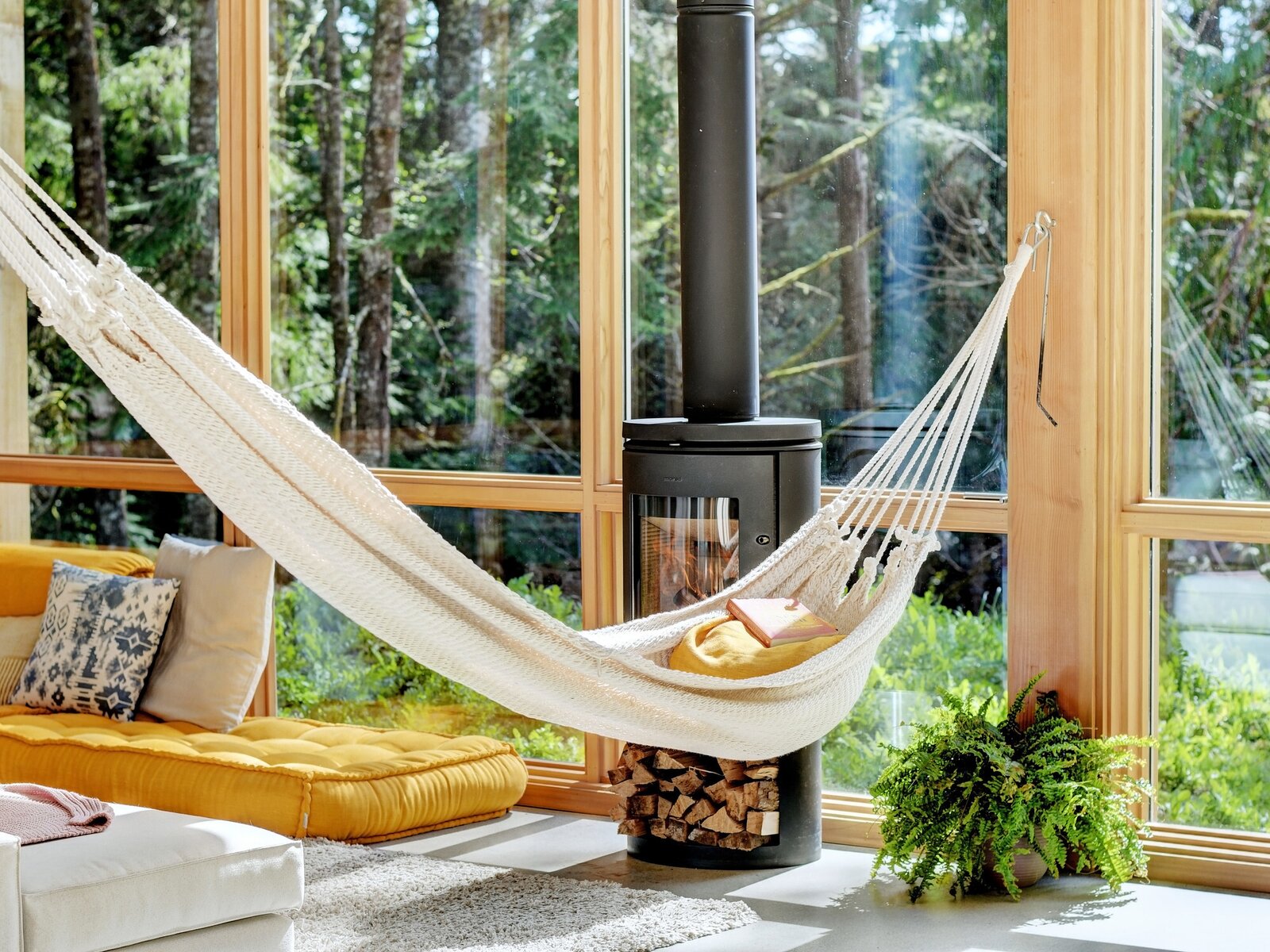 Photo 10 of 18 in Love It or Hate It? Indoor Hammocks by Dwell from A