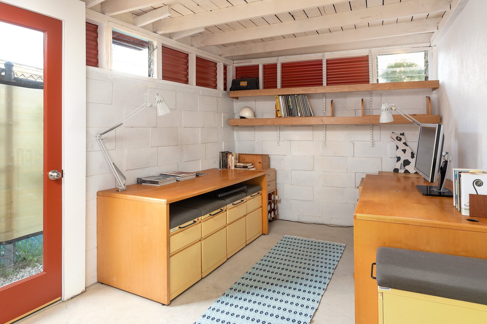 Photo 9 of 11 in A Midcentury Home Packed With Next-Gen Tech Is Up for ...