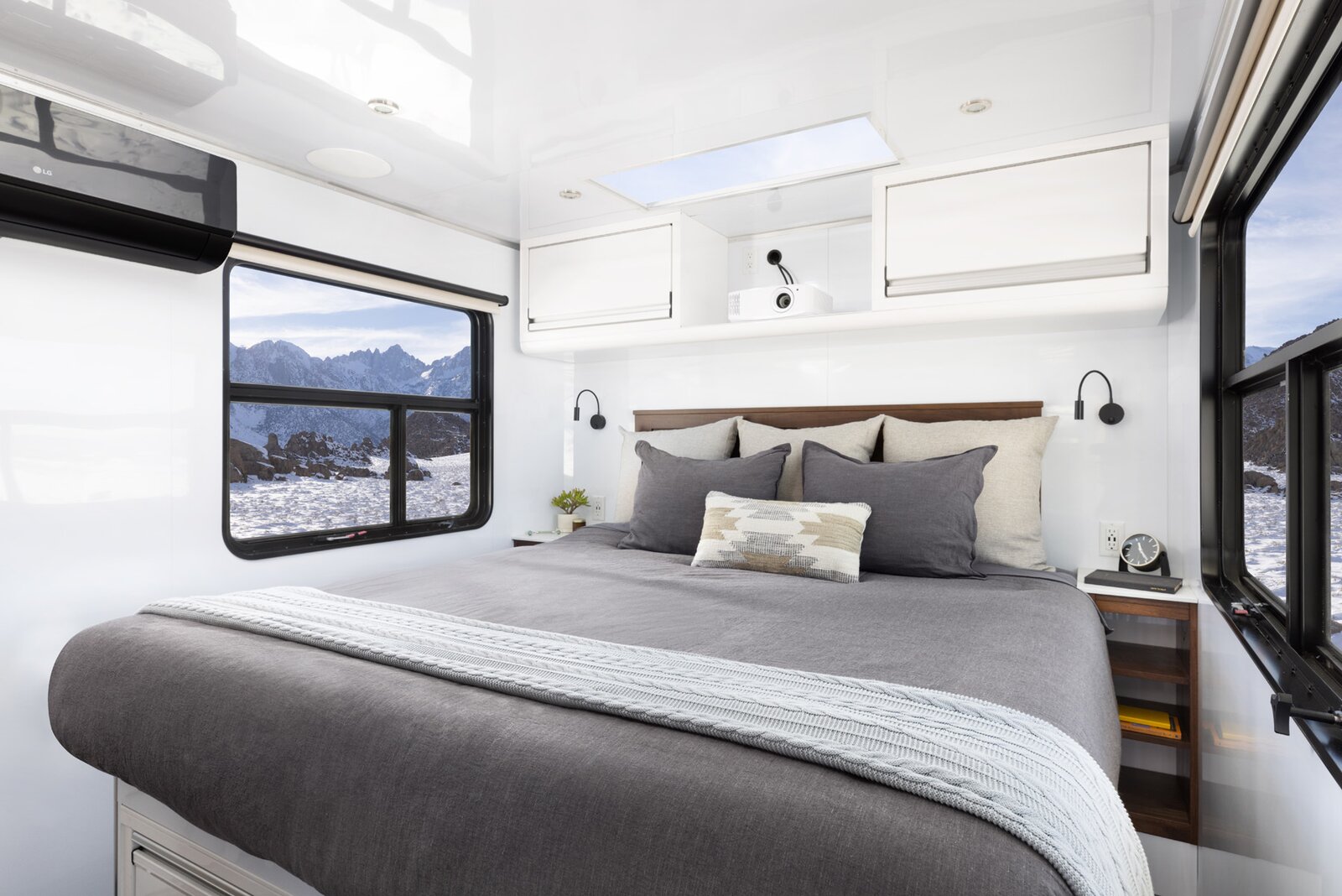 Image showcasing Photo 9 of 12 in This New $460K Off-Grid Trailer Is Ready for the ...