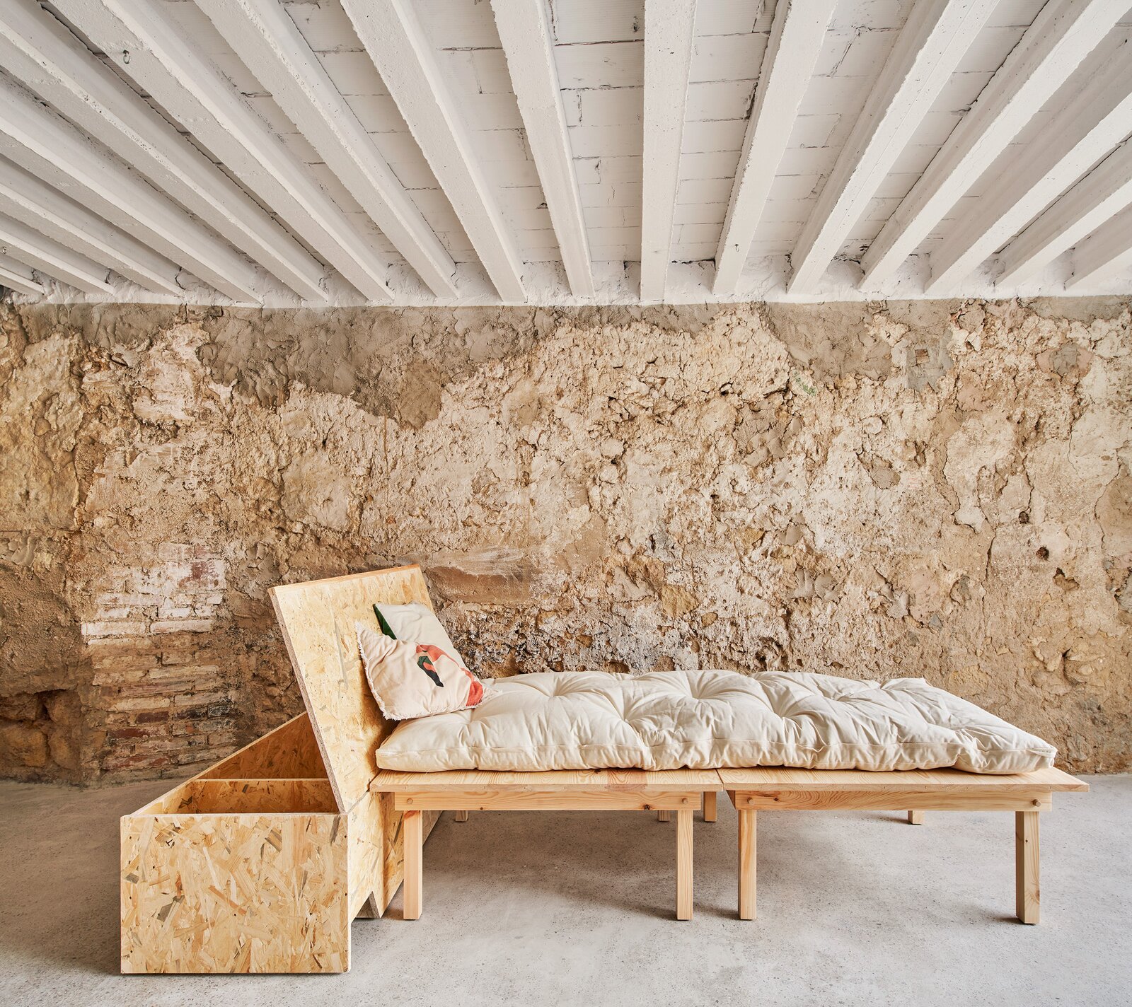 Photo 10 of 17 in In Spain, an Edgy Renovation Uses OfftheShelf