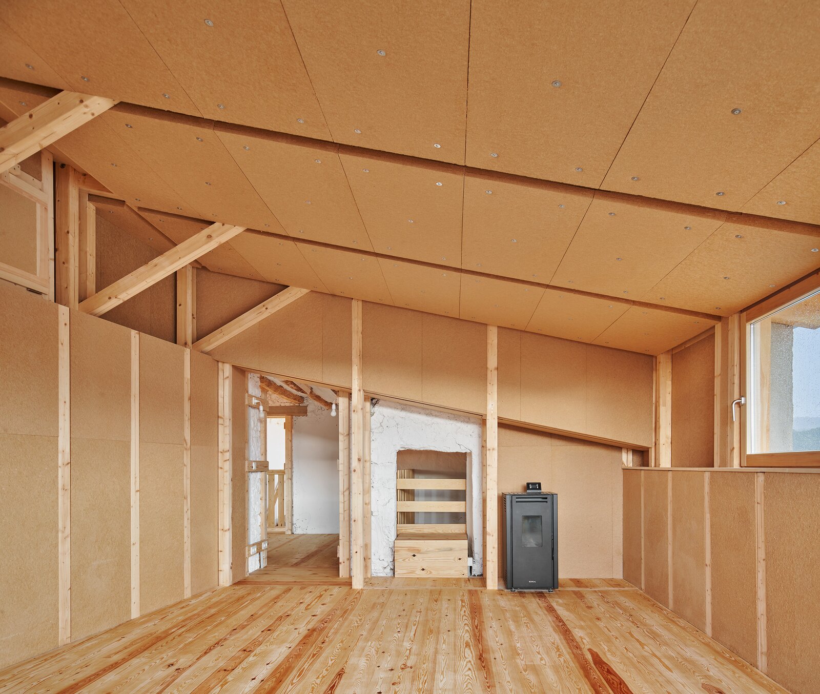 Photo 8 of 17 in In Spain, an Edgy Renovation Uses OfftheShelf