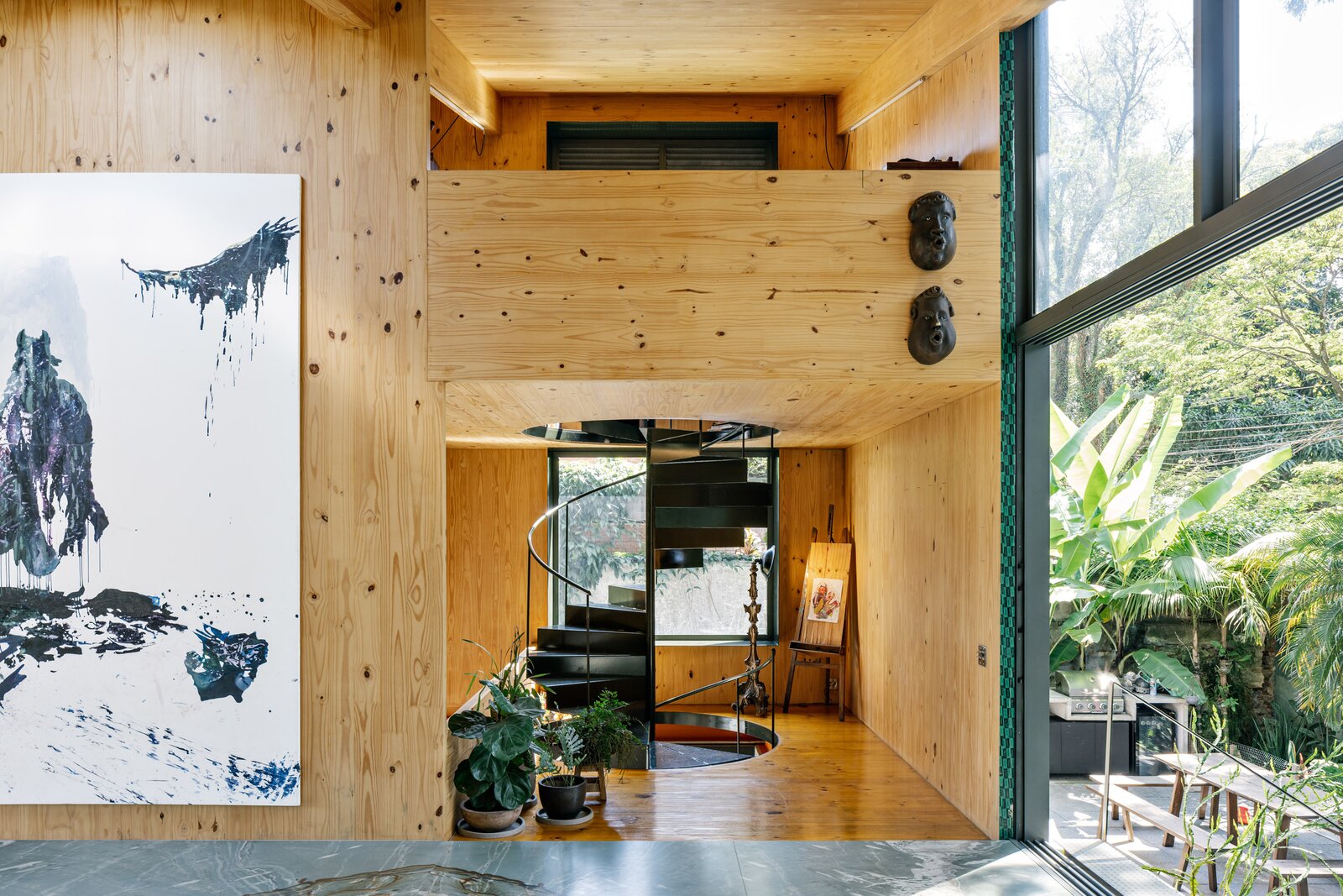 Photo 14 of 19 in In São Paulo, an Architect’s Geometric Family Home ...