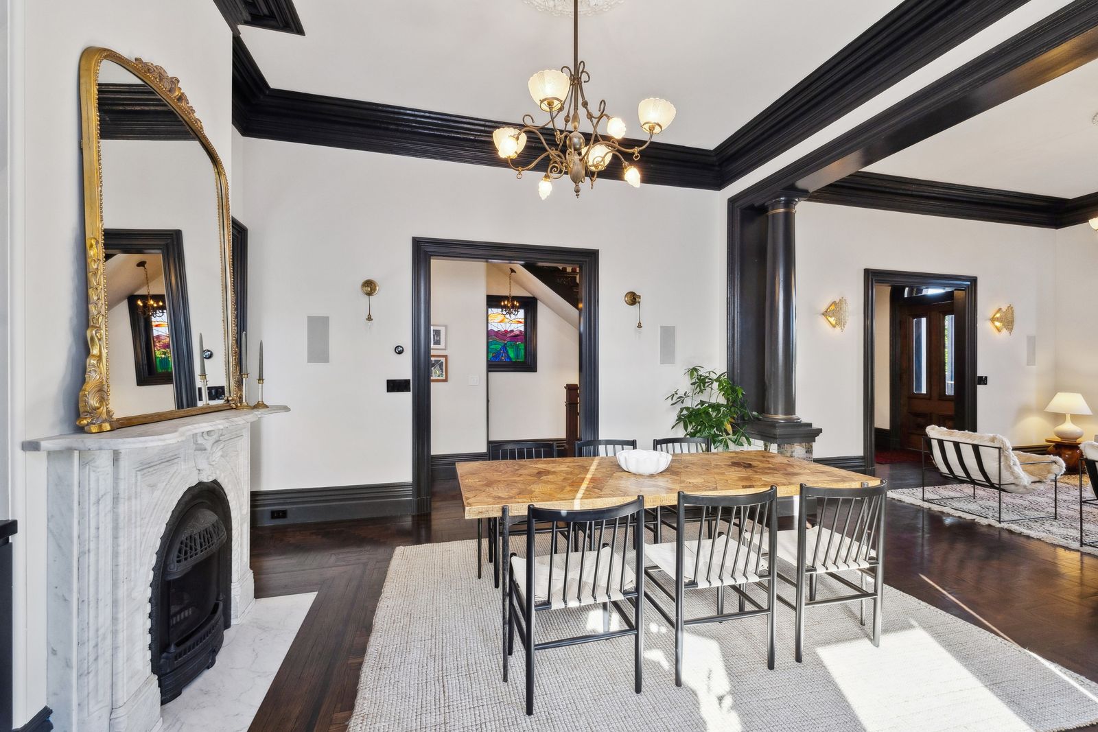 Photo 3 of 12 in Asking $4.5M, This Huge, Historic San Francisco ...