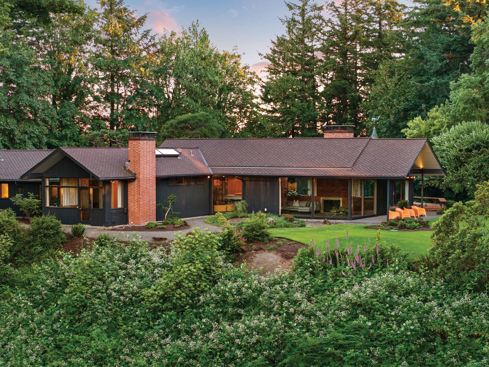 Originally designed by Walter Gordon, the revamped Wessinger House is set on nearly 10 forested acres in the Pacific Northwest.