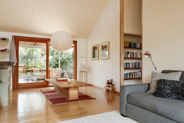 The vaulted ceilings reach up to 14 feet.