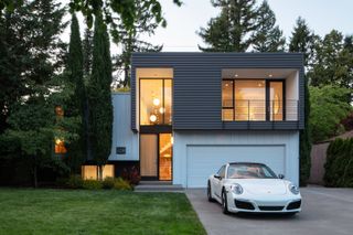 This $1.7M Oregon Midcentury Had a Cameo in "Portlandia"