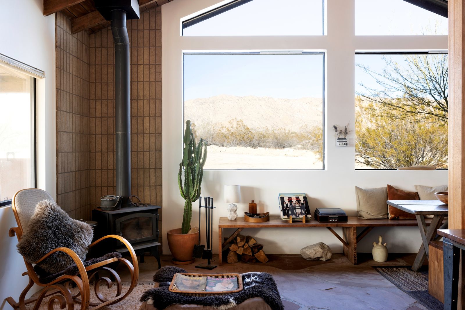 For 9K, You Can Nab a Fully Furnished Ranch House Near Joshua Tree